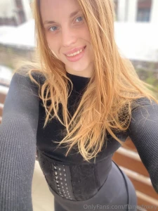 I really like this picture it s so full of interest