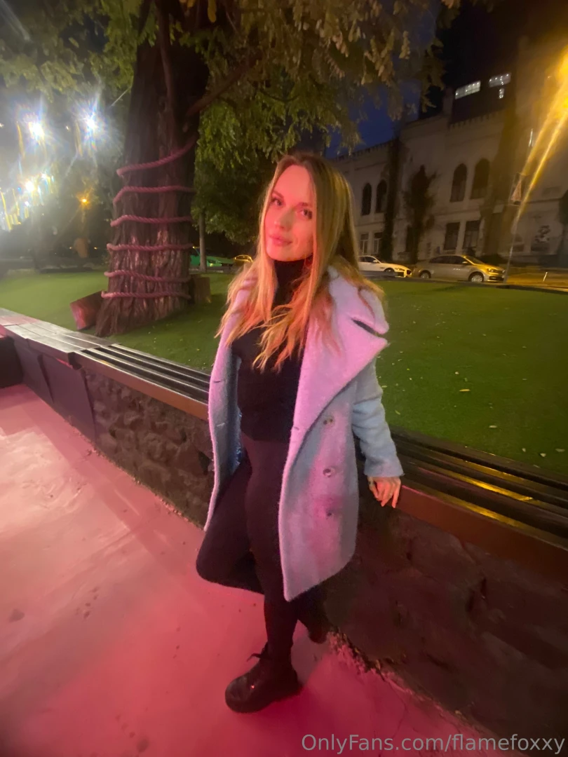 Do you like to go out in the evening 