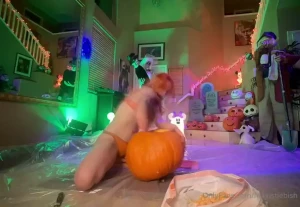 Last night on stream with carved our second pumpkin of the season i