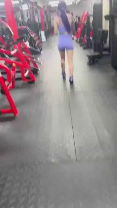 I love my job hussiemodels 