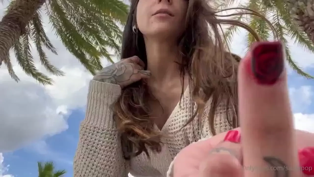 Red roses toes nails mani pedi 