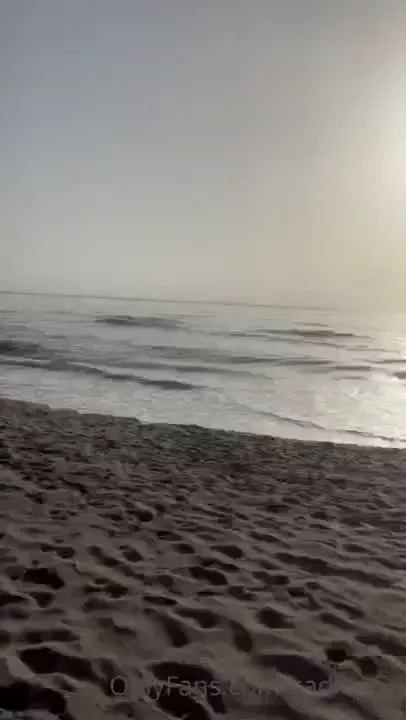 I went to blind creek nude beach and played with my pussy while a 