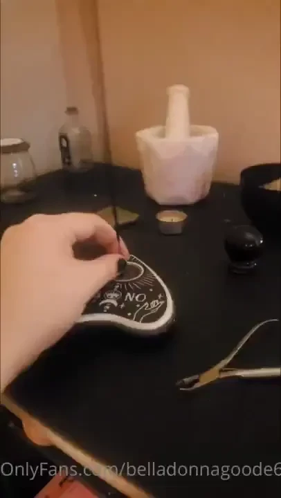 The witching hour is here ill be posting the photo shoot later today 