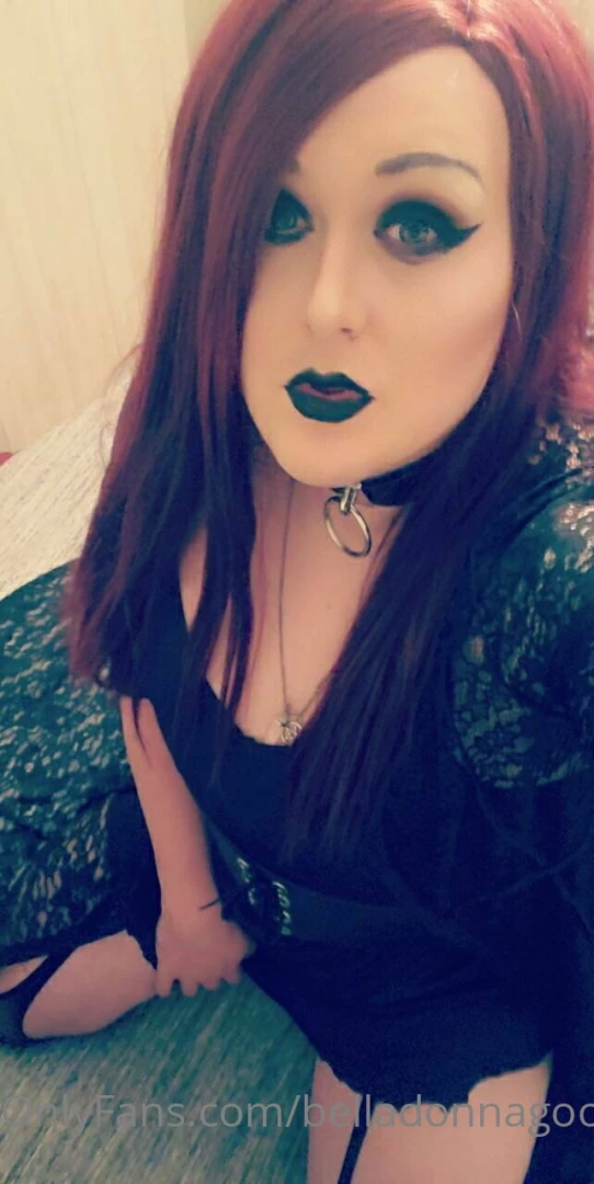 So what kinda sexy outfit would yall like me too wear for our date part 1 