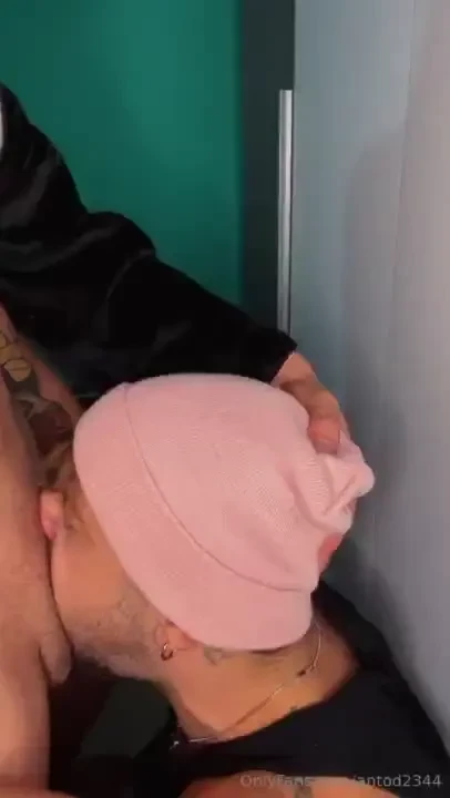 Si inizia sempre con un bel pompino e a me quelli riescono benissimo 