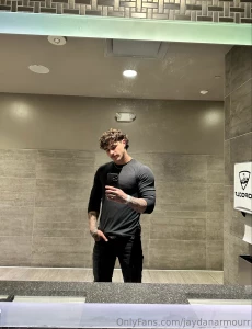 Bathroom selfie game strong