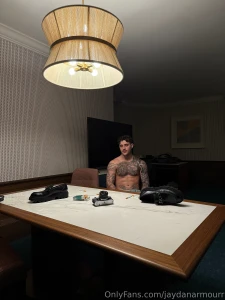 Let s get f cked uhhhh tonight babbbbby