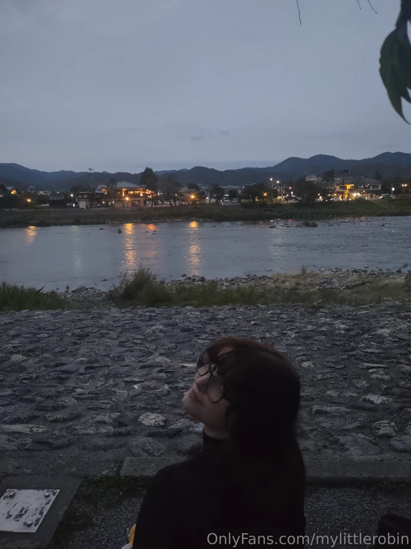 Lost in the quiet of the night moments like this make it feel like the part 1 