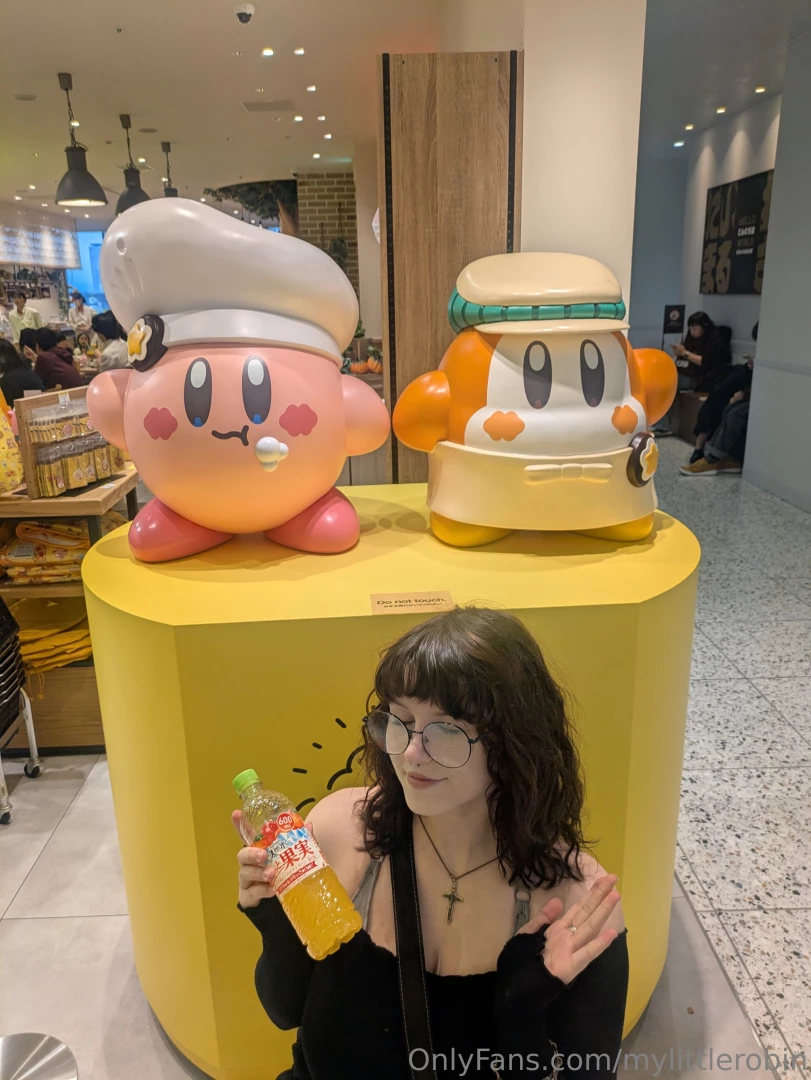 Met the holy trinity today spirited away rock kirby and sonichu they part 1 