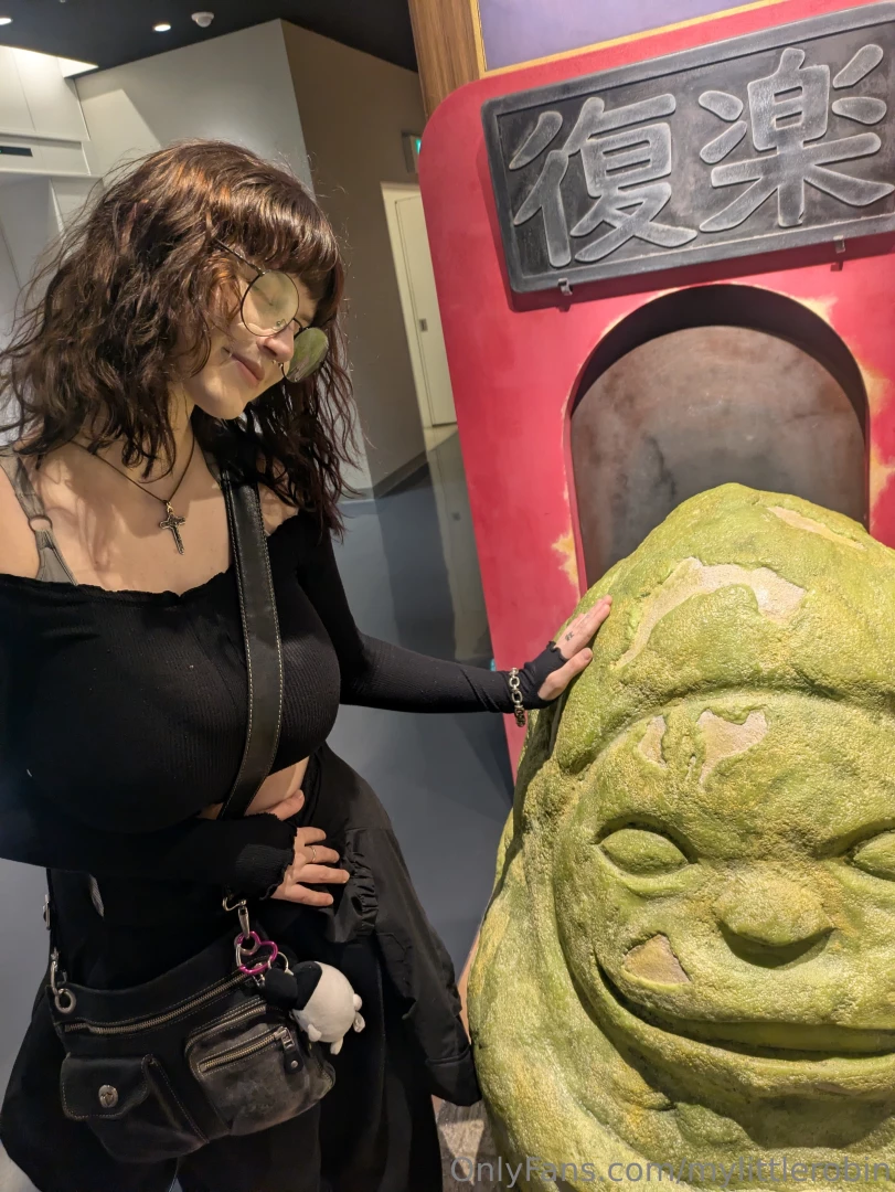 Met the holy trinity today spirited away rock kirby and sonichu they 