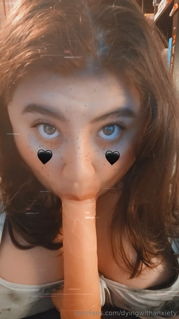 I ve been really craving a big dick in my mouth would you let me suck 