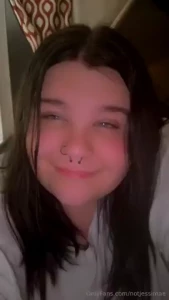 Tip me if i m cute greened out