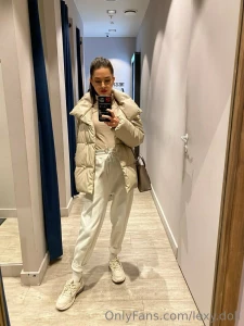 Shopping day do u like my total white look