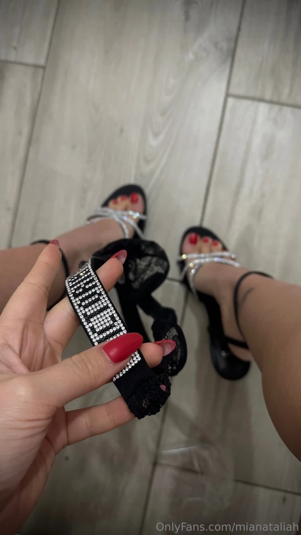 Passing by to wish you a happy new year my loves may 2025 come with part 2 