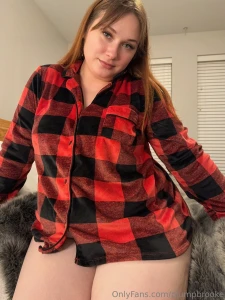 Can t keep this belly covered up