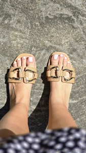 Desliza hasta verme sin flip-flops