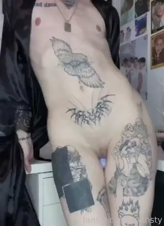 Preview of a lil video that s gonna drop in everyone s dms tonight 