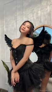 Message me when you re ready i m only sending the full album if you