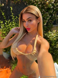 My gorgeous friend gloria vip just launched her onlyfans vip and she s part 14