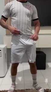 O corintiano chegou do futebol cheio de tes o