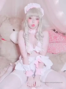 Maid bunnie striptease ufufu