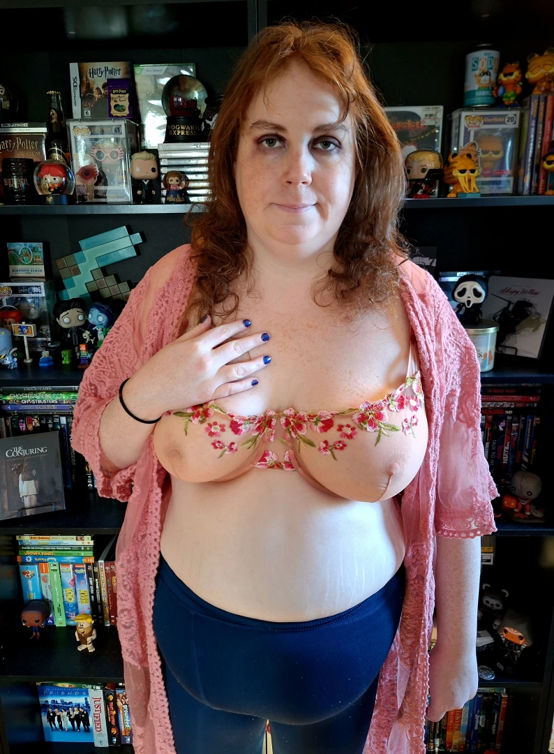 Goodmorning bbw redhead pawg bigboobs fyp bra sheer 