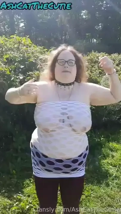 Just bouncing my fat titties in the woods lol bbw redhead bigtits 