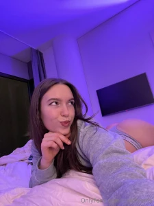 Who wants to cozy up under a blanket and watch harry potter or me lol part 1