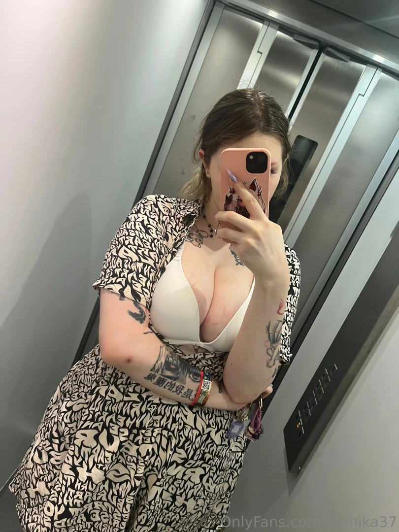 Would you get stuck in elevator with me 