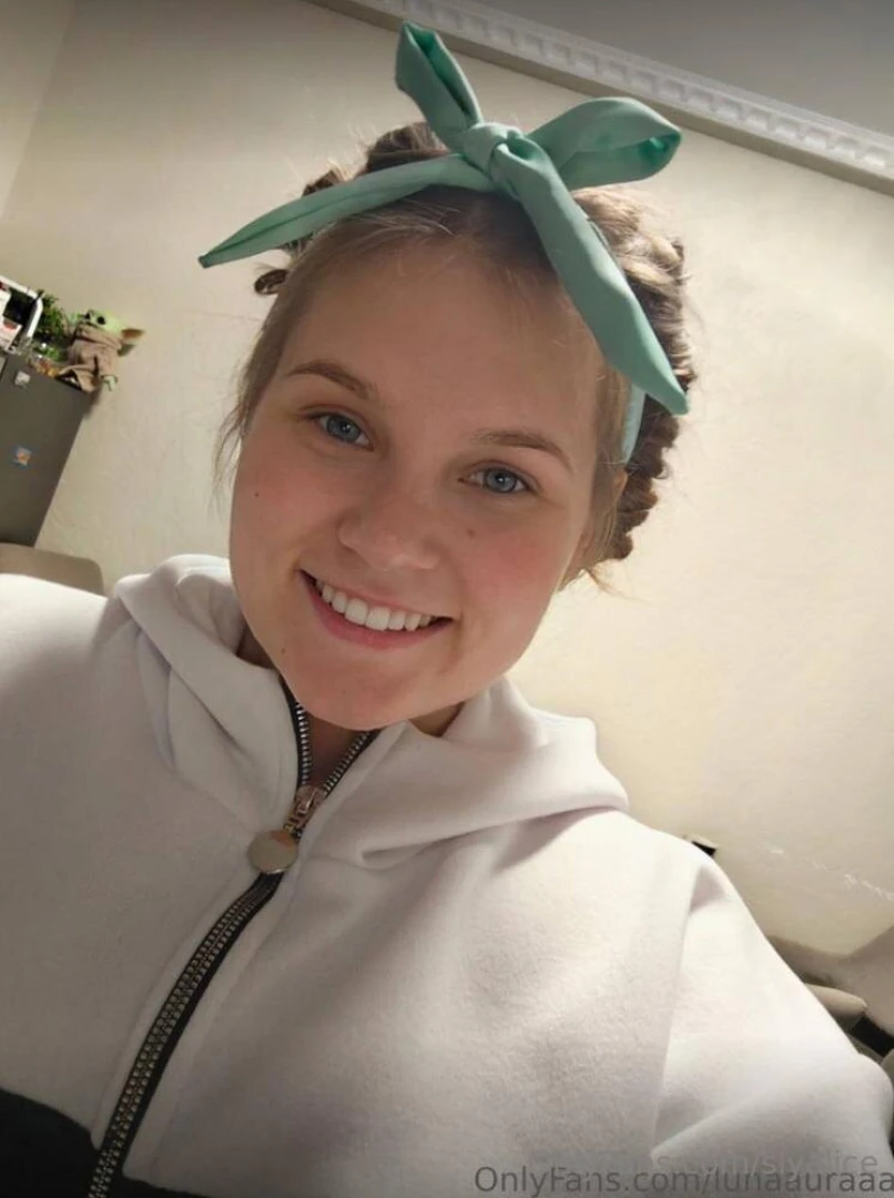 This pretty babe lunaauraaa is crazy about how you can possess her she part 338 