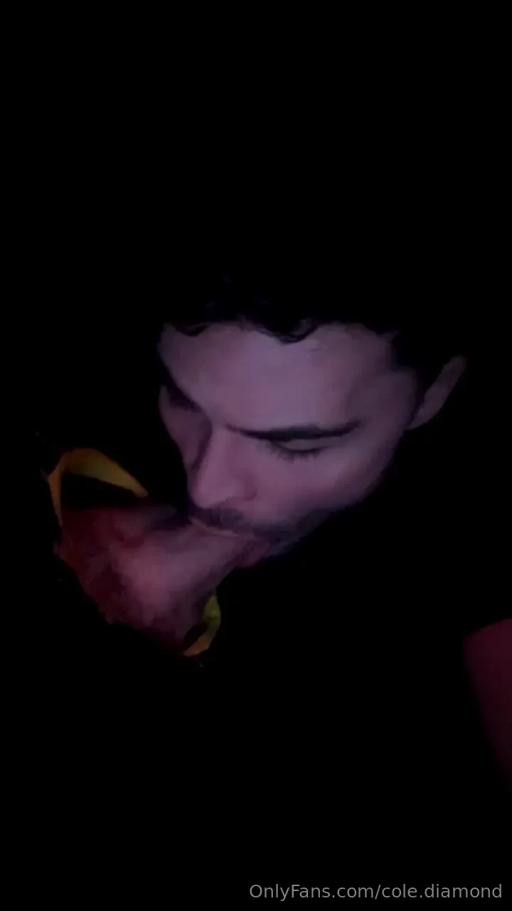 Loved sucking off this hung daddy and feeling him nut down my throat 