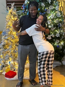 Merry chrimmmaaaaa you all we love yall part 2