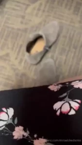 Can i tease your cock in the office i won t tell anyone i promise keep