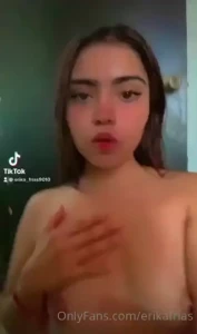 Dos videitos para que me la dediquen rico amores y que me den uff part 1