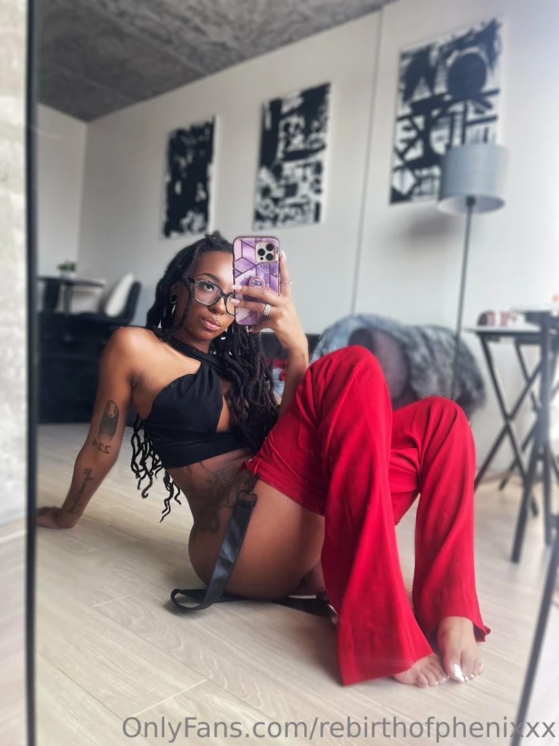 rebirthofphenixxx - I get sooo horny pull my pants down and fuck me 