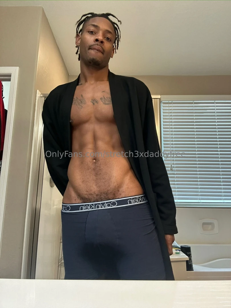 This v-line s too tempting 