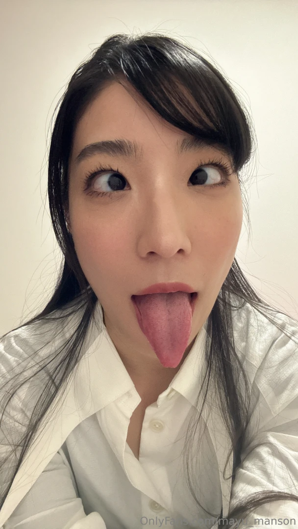 Over 100 followers thanks to everyone and here s an ahegao for you 100 