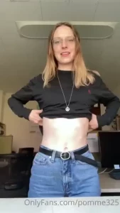 Omg i m flashing you guys from an office at school sorry it s so quick