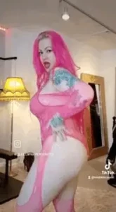 Curvy 44 yo hotness from finland provides your daily jerk off material