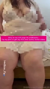 It s my birthday so i m offering my first ever pussy reveal video over