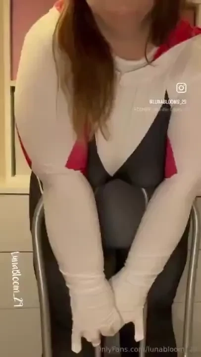Would you be my spider-man to my spidergwen 