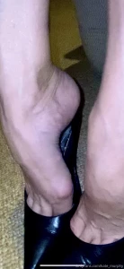 Display of heels and arch