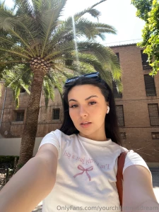 I love palm trees and sun