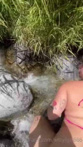 Se les antoja andar de calientes en un lugar como este part 1