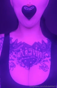 Black heart anal new toy wanna see me make this black heart beat ps my