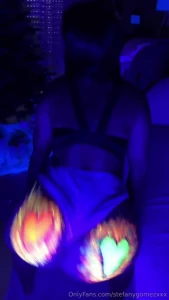 Does it jiggle ill let u be the judge