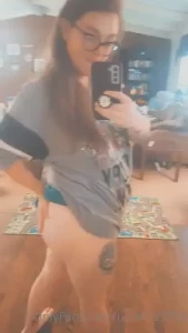 Are you more of an ass person i got plenty for you