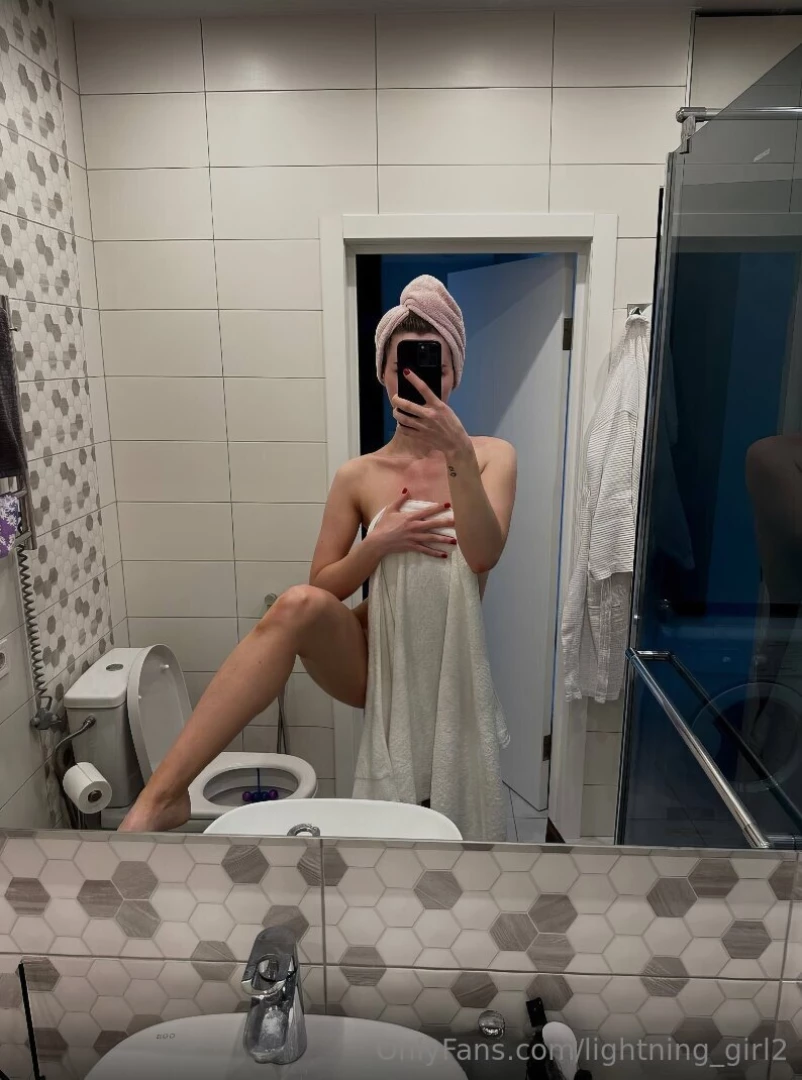 Subscriptions free only now emmablondangel do you want me to fulfil part 20 