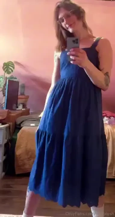 This is my favorite dress in the whole world this is why everyone 