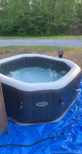 I m putting the hot tub back up so i will have more content in the